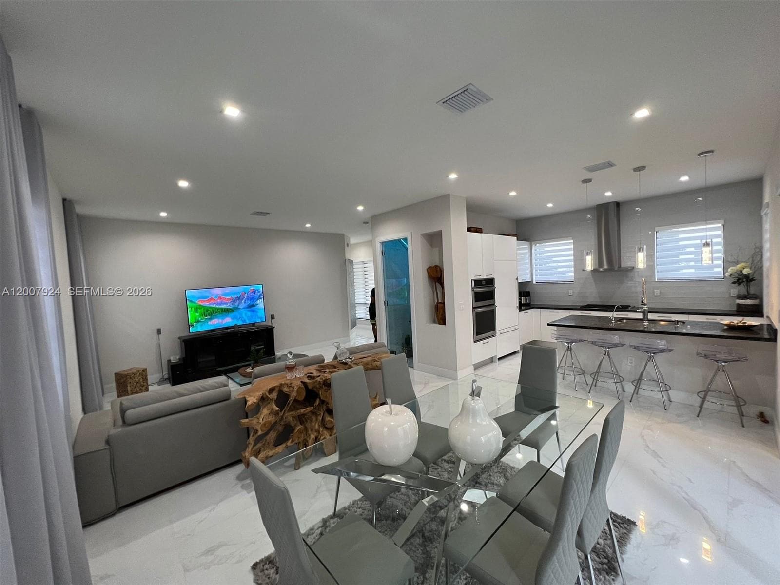 8253 NW 47th Ln, Doral FL 33166 — 6