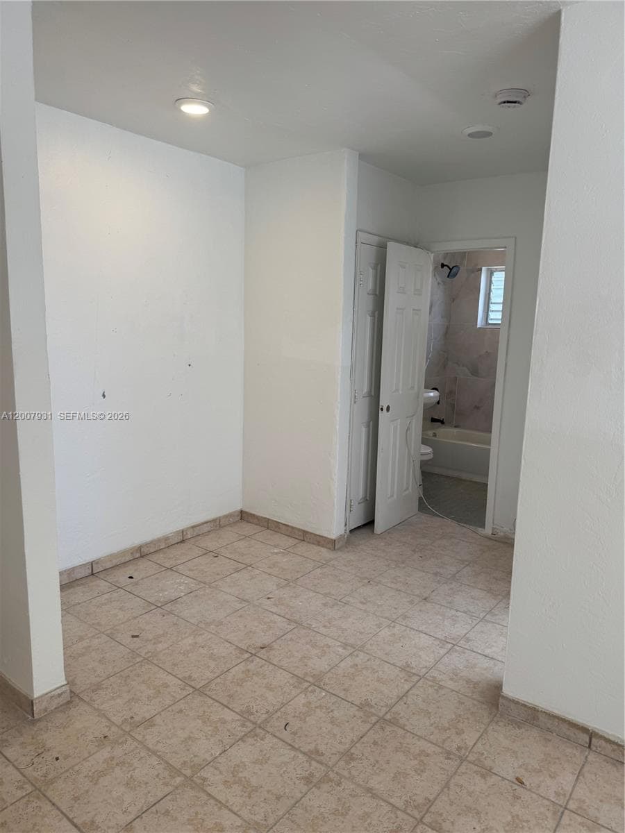 7300 Harding Ave # 21, Miami Beach FL 33141 — 3