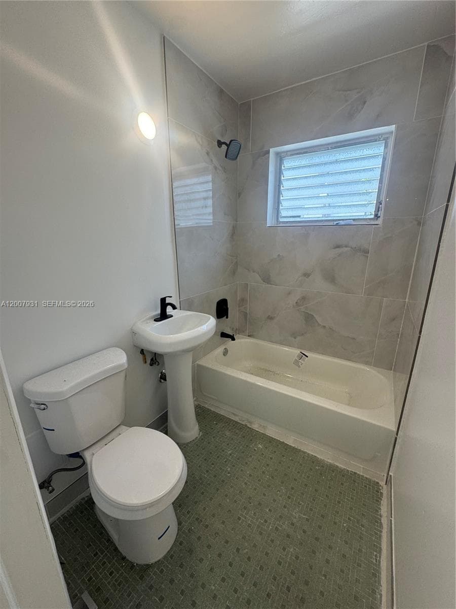 7300 Harding Ave # 21, Miami Beach FL 33141 — 5