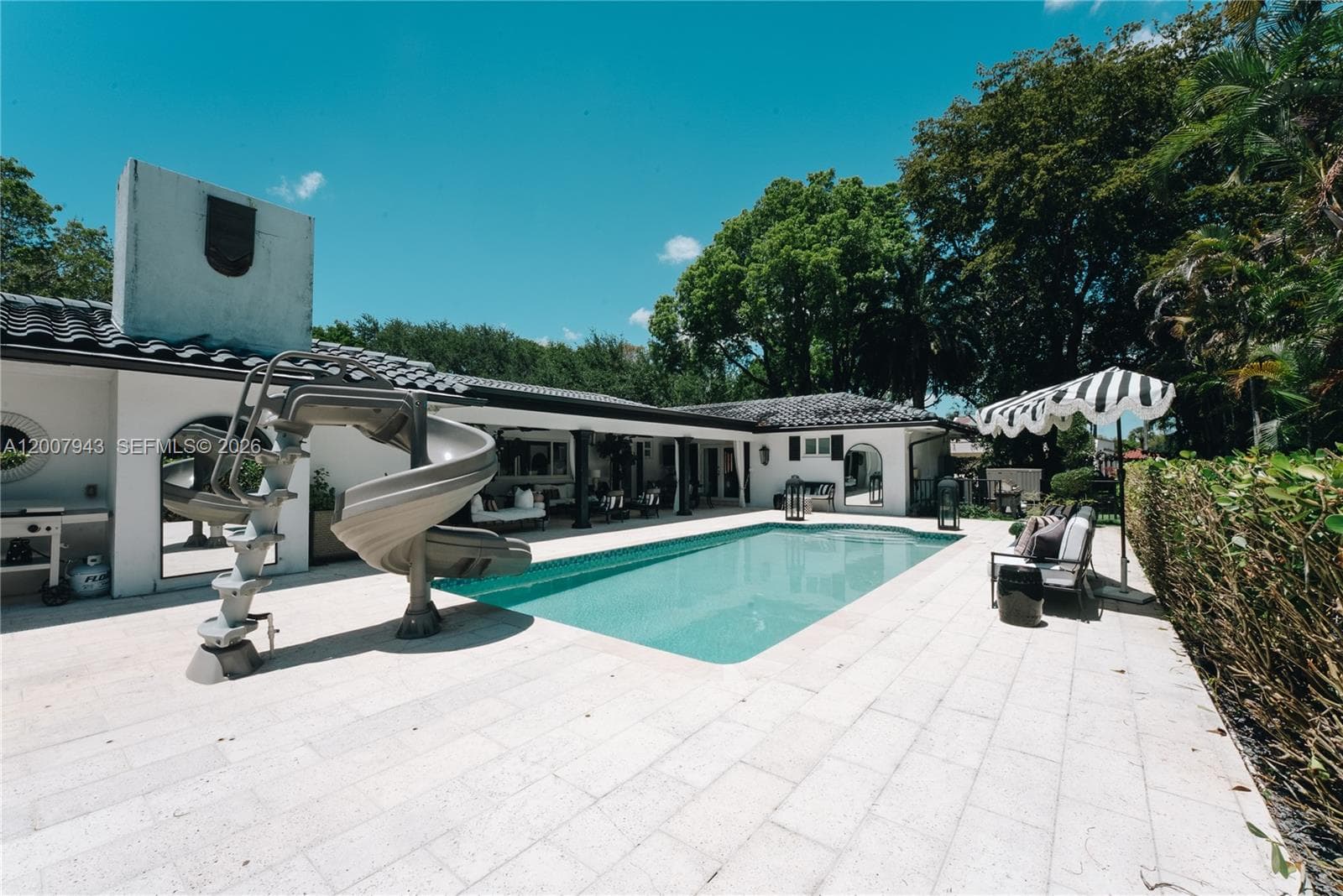 16241 W Troon Cir, Miami Lakes FL 33014 — 39