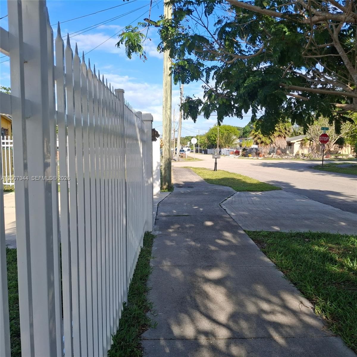 12215 SW 217th St, Miami FL 33170 — 17