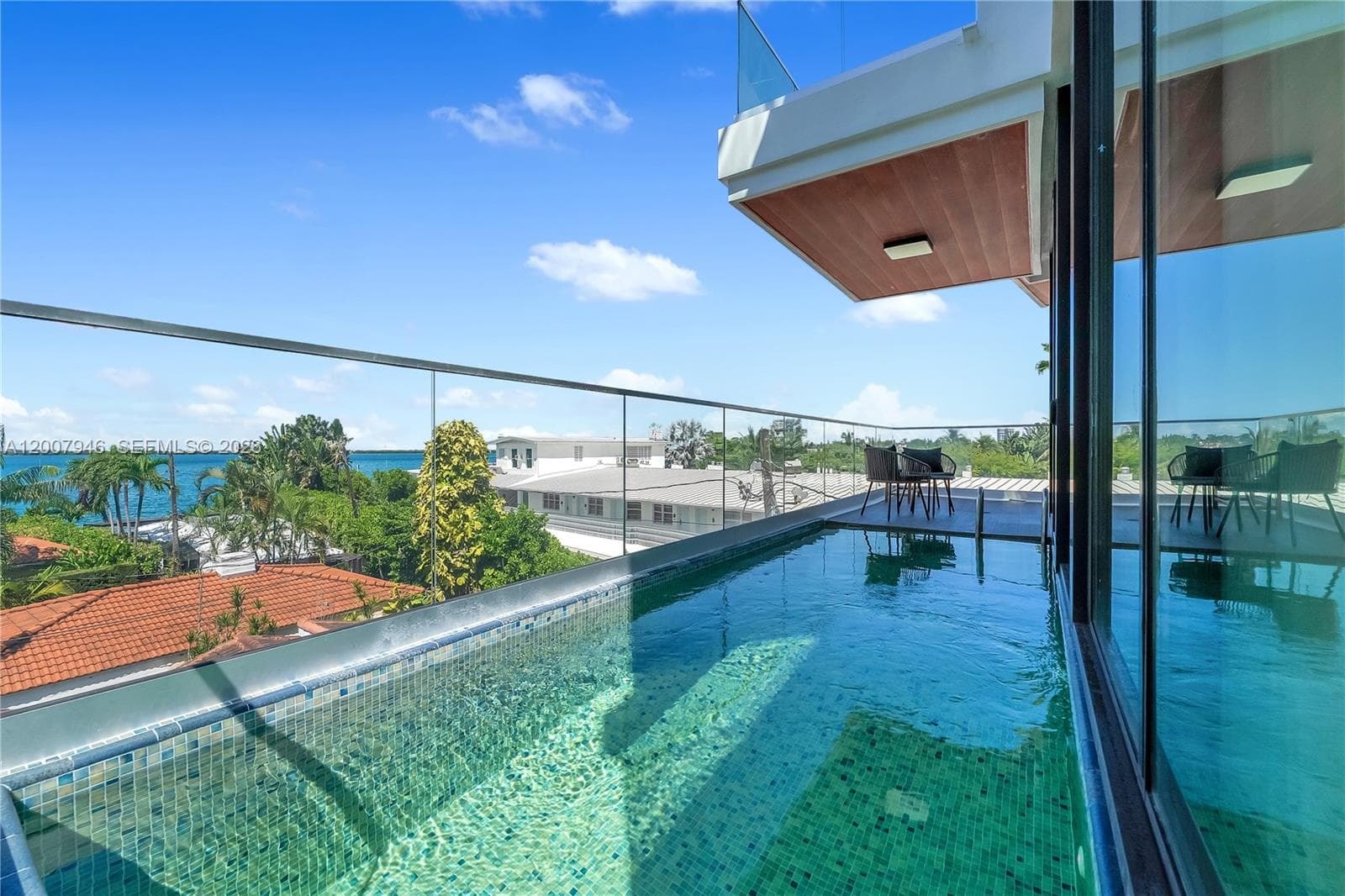 11 Century Ln, Miami Beach FL 33139 — 12