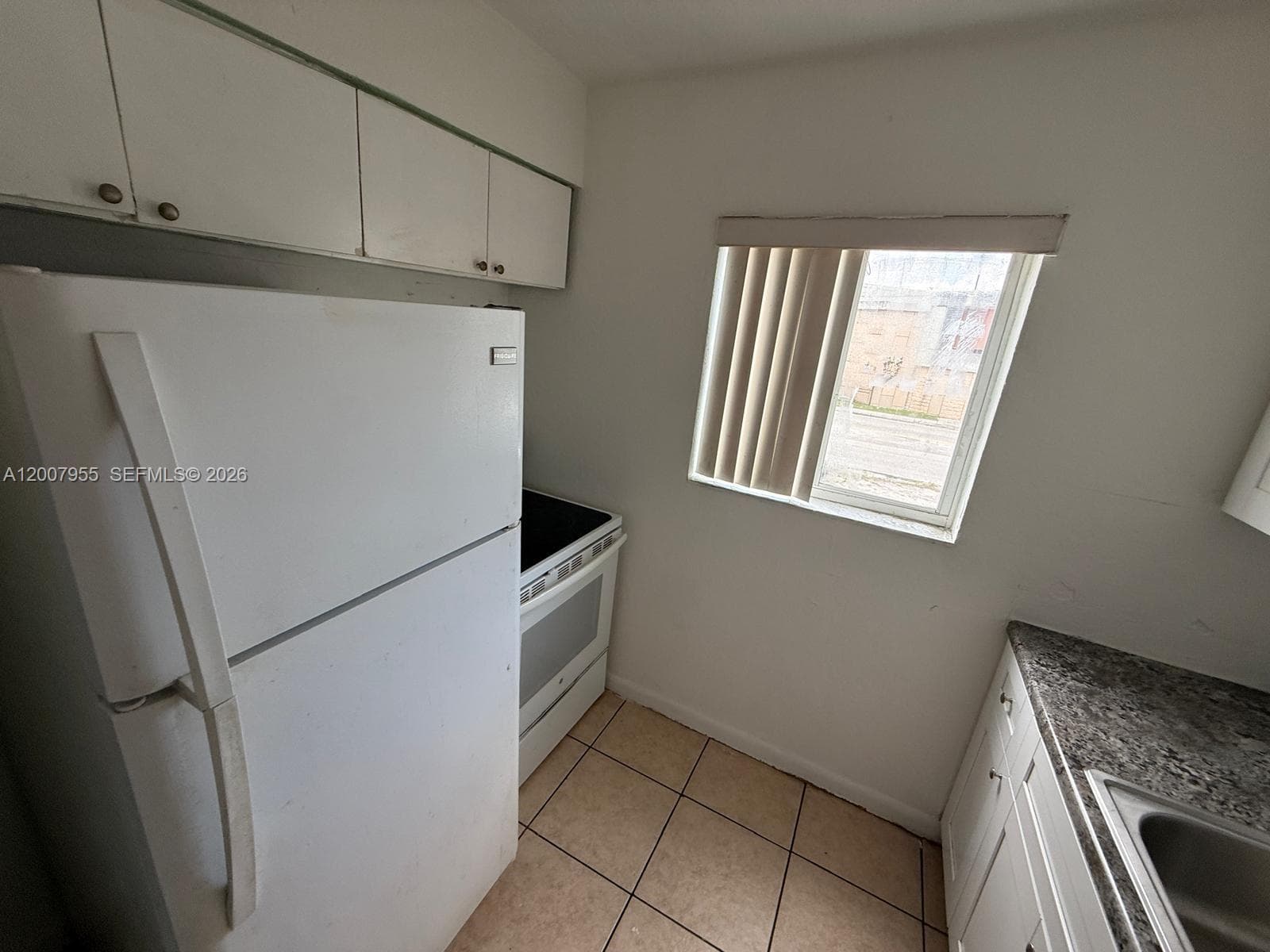 2330 NW 11th St # 33, Miami FL 33125 — 4