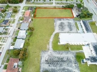 1855 NW 119th St, Miami FL 33167 — 2