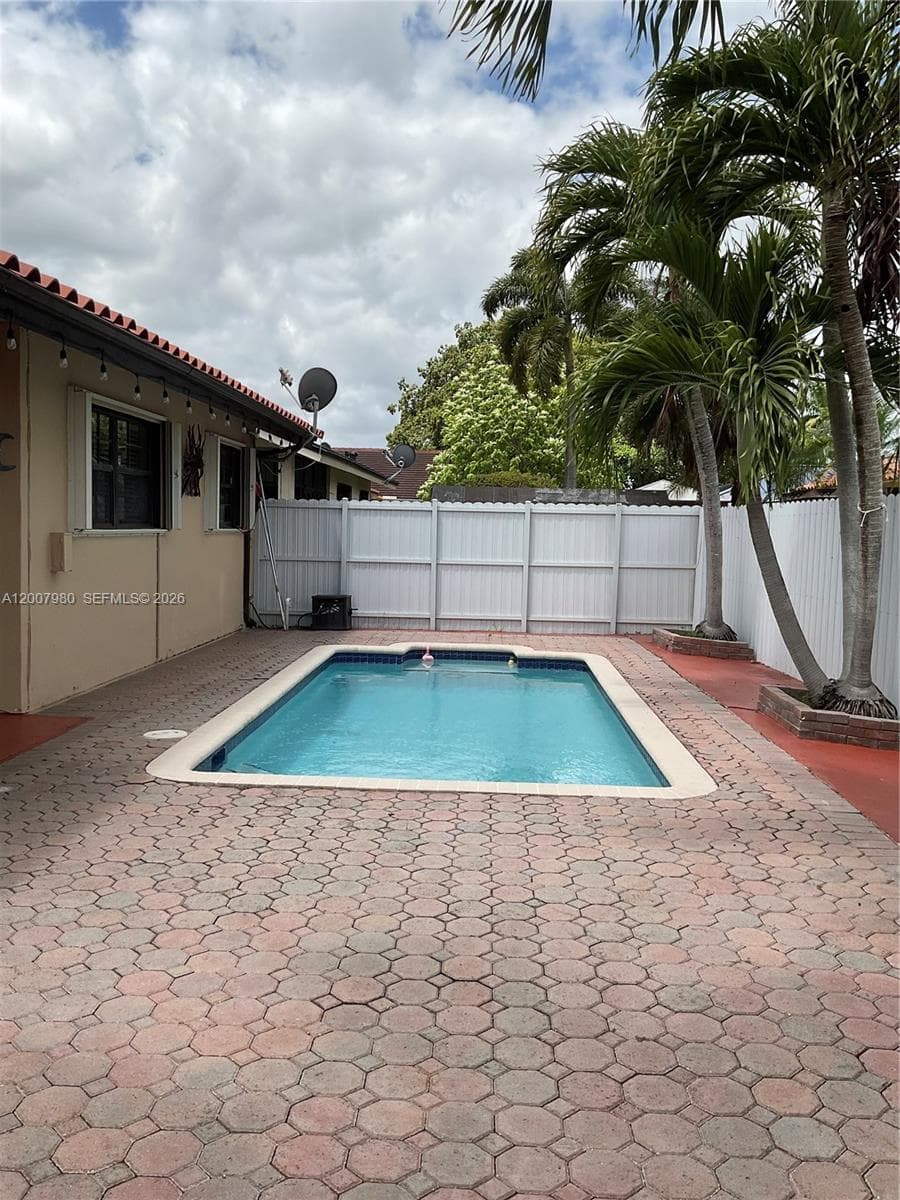 Bird Lakes South Sec 2, Miami, FL — 31