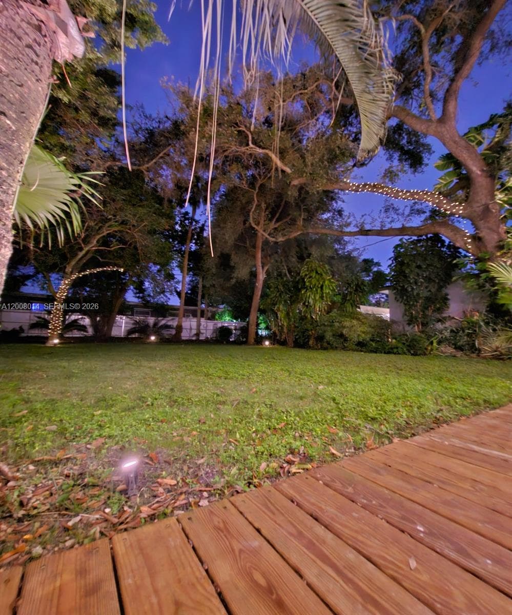 1220 NE 128th St, North Miami FL 33161 — 11
