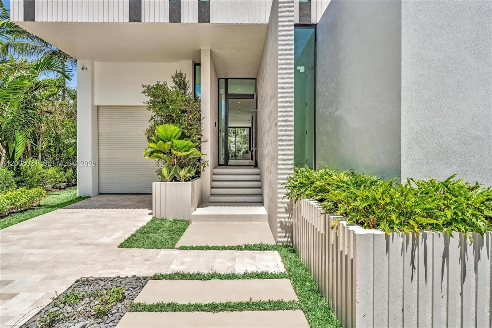 4504 Sheridan Ave, Miami Beach FL 33140 — 2