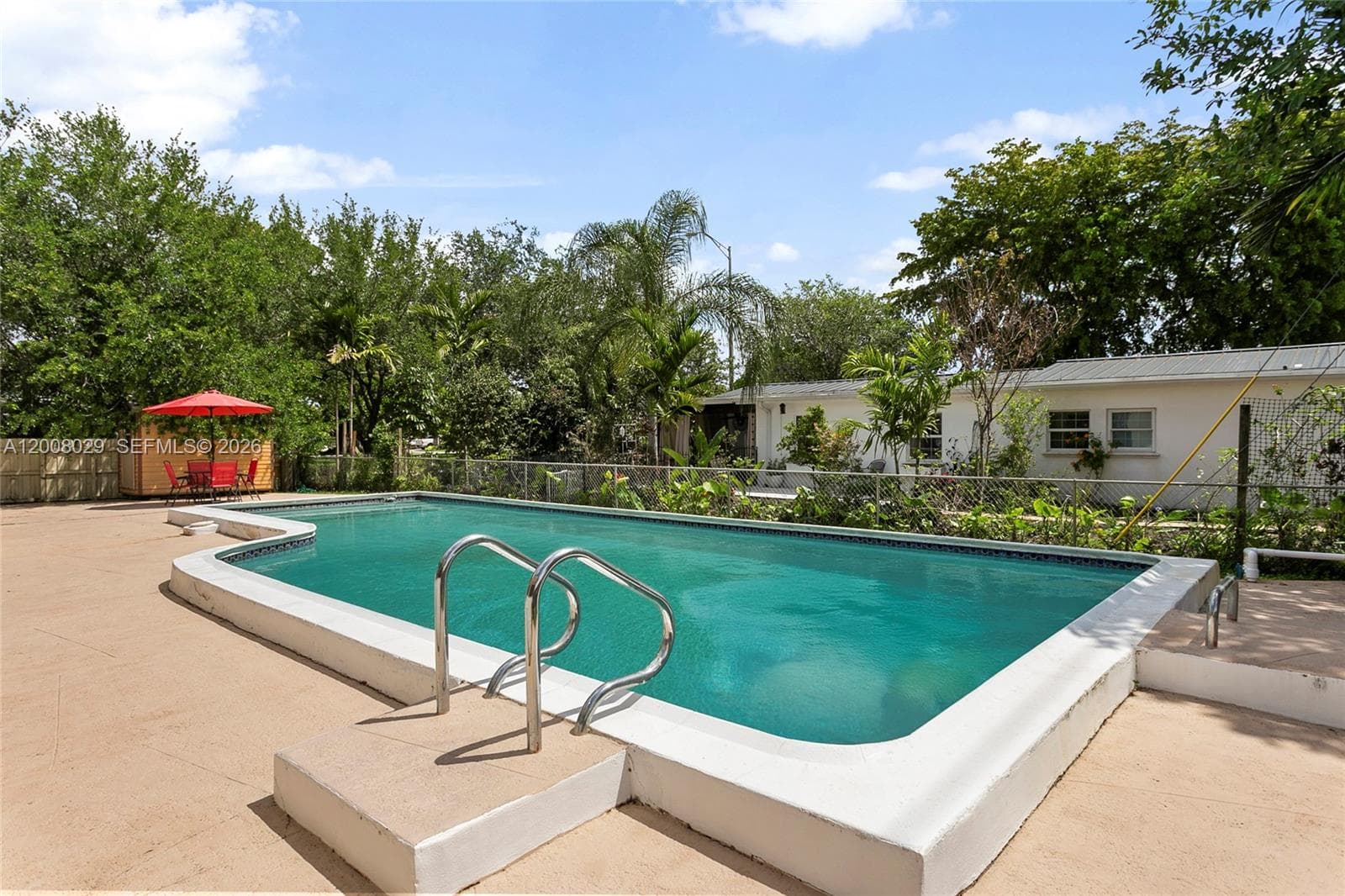 11335 NW 59th Ct, Hialeah FL 33012 — 32