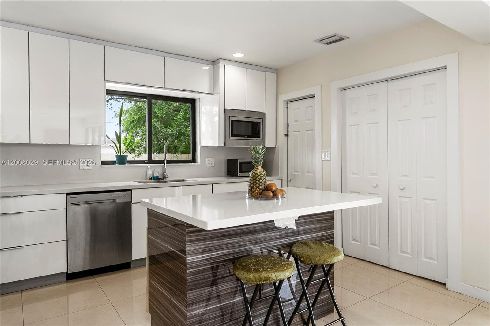 11335 NW 59th Ct, Hialeah FL 33012 — 15