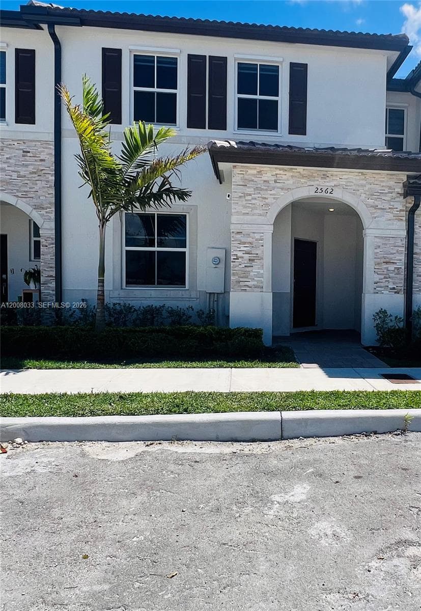 2562 SE 29th St, Homestead FL 33035 — 23
