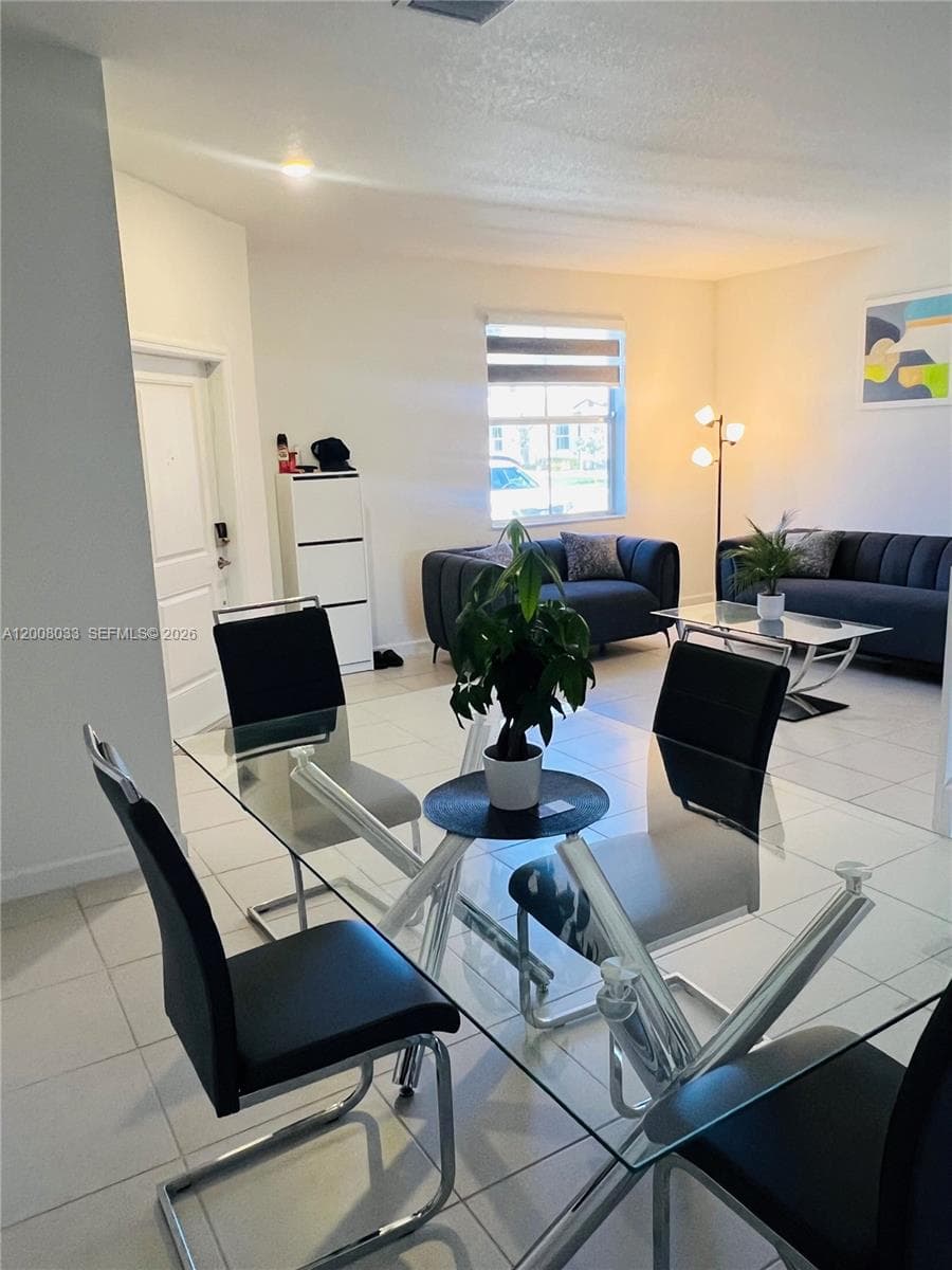 2562 SE 29th St, Homestead FL 33035 — 12