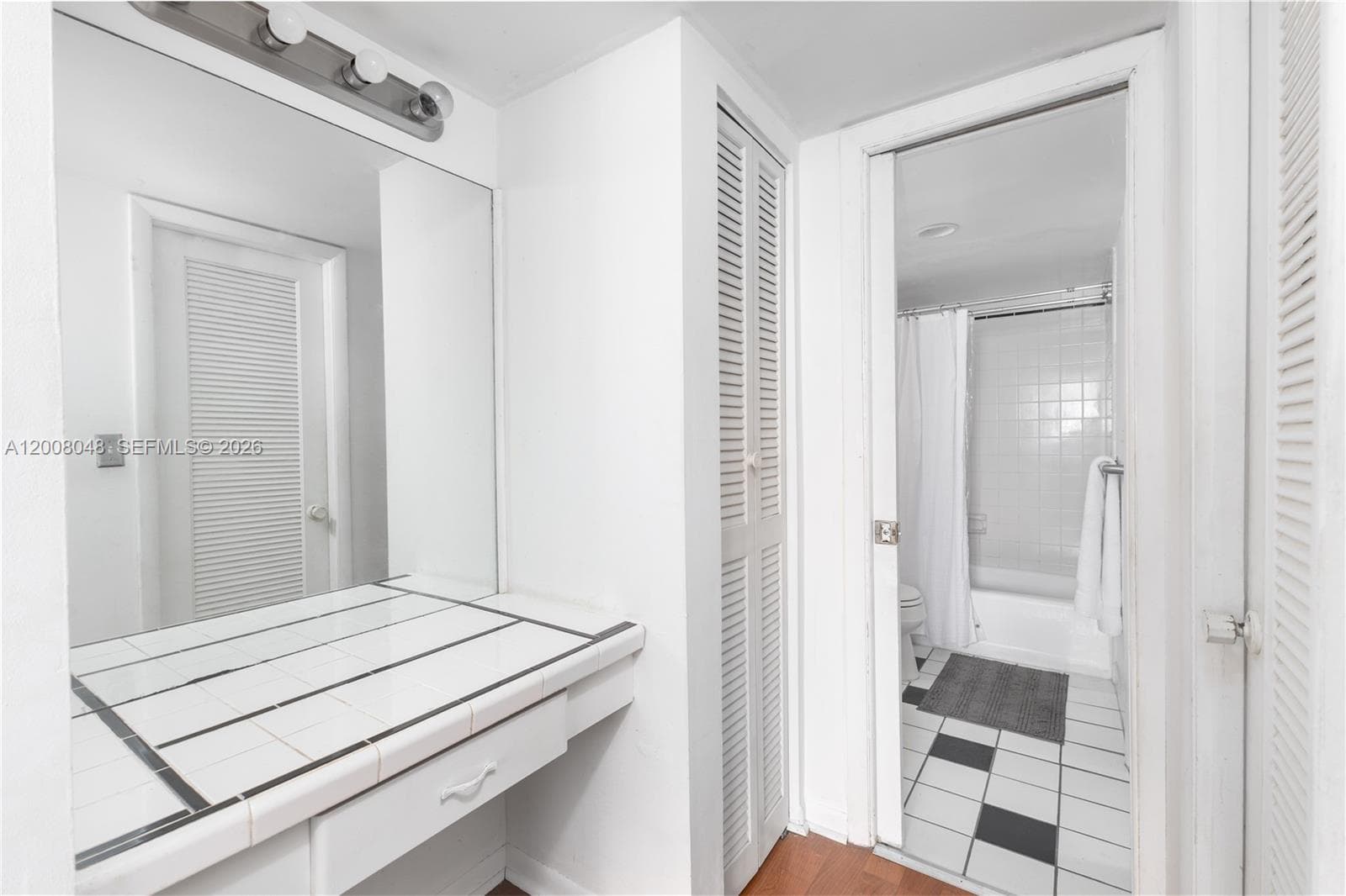 345 Ocean Dr # 304, Miami Beach FL 33139 — 17