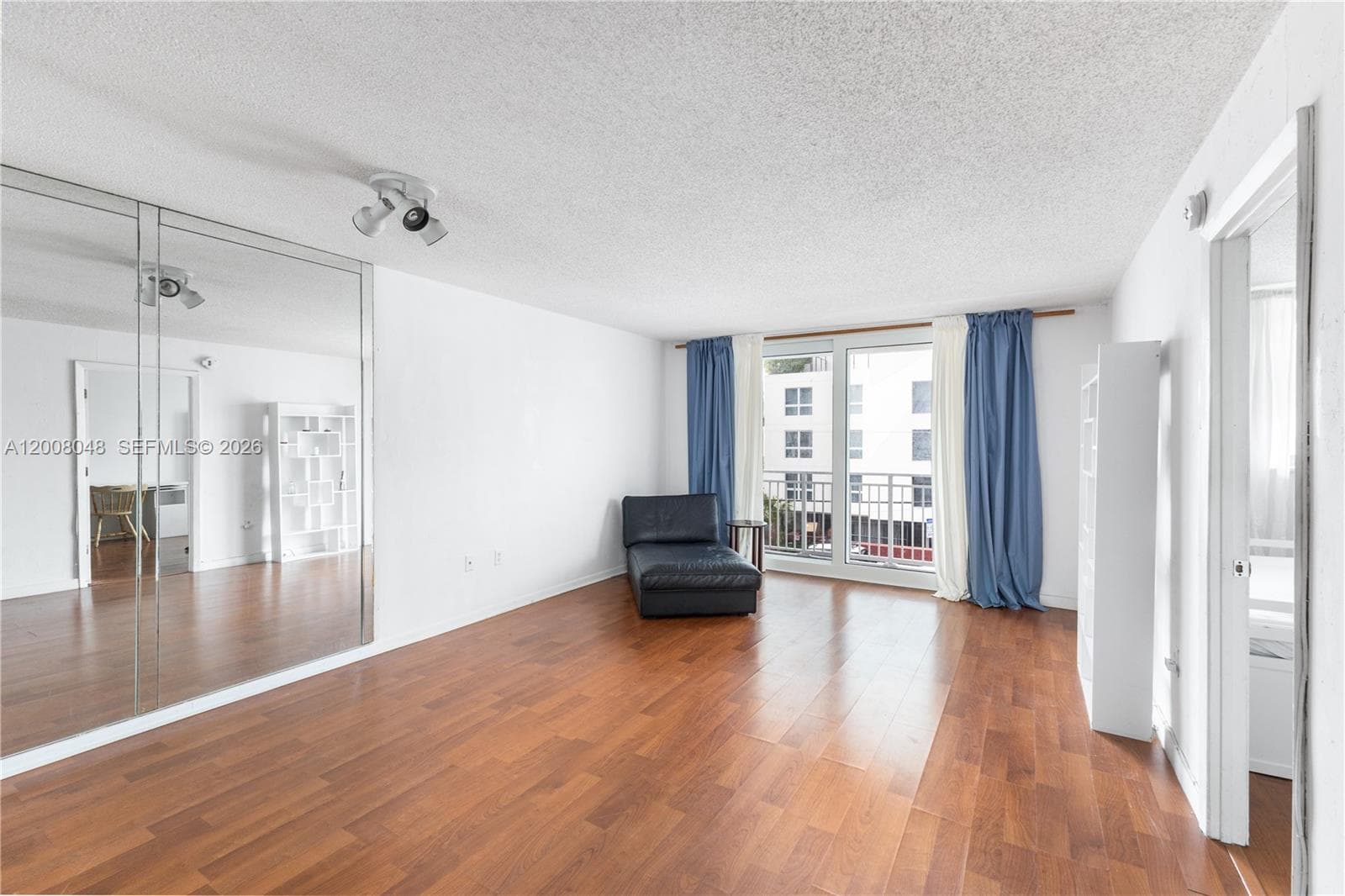 345 Ocean Dr # 304, Miami Beach FL 33139 — 3