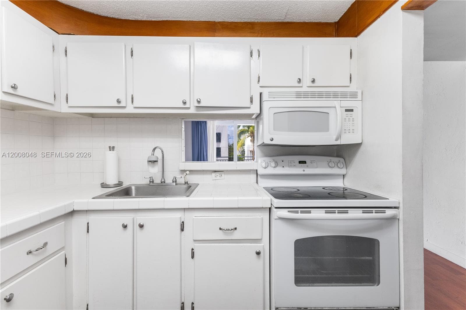 345 Ocean Dr # 304, Miami Beach FL 33139 — 20