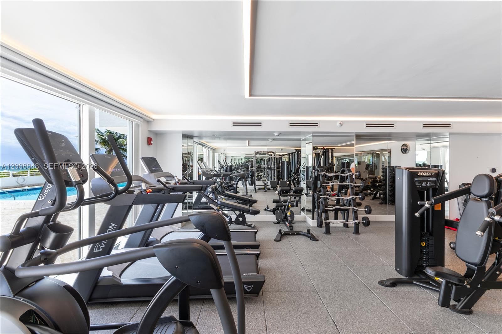 345 Ocean Dr # 304, Miami Beach FL 33139 — 34