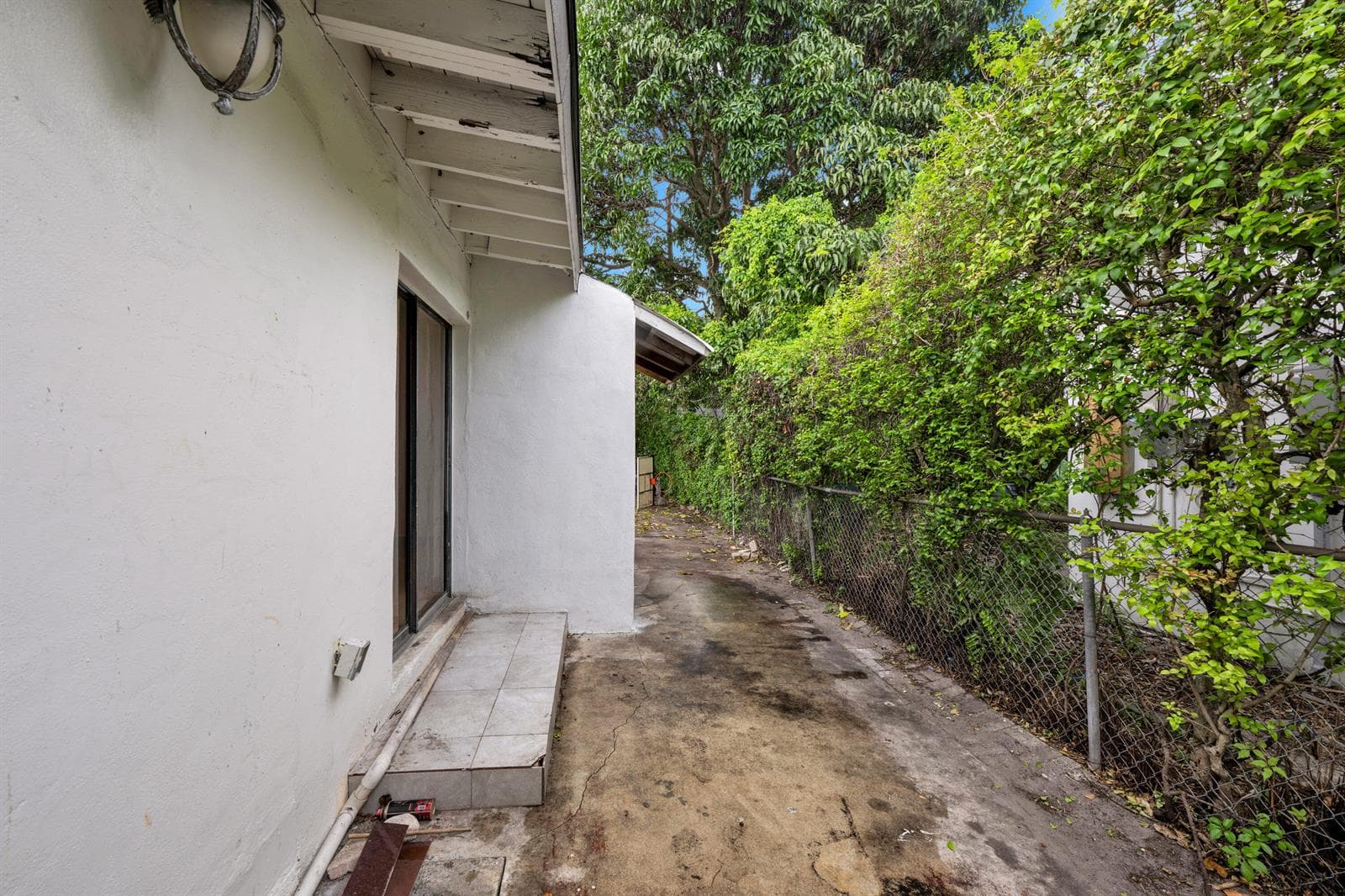 17551 NE 5th Avenue, North Miami Beach FL 33162 — 6
