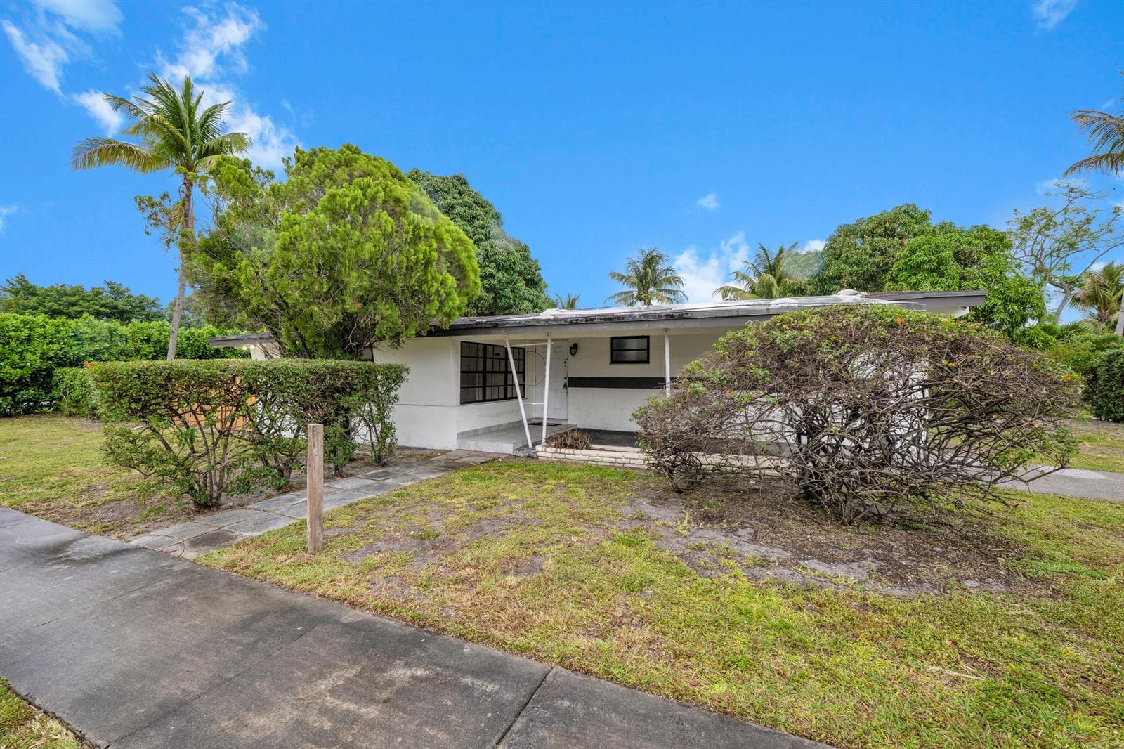 17551 NE 5th Avenue, North Miami Beach FL 33162 — 3