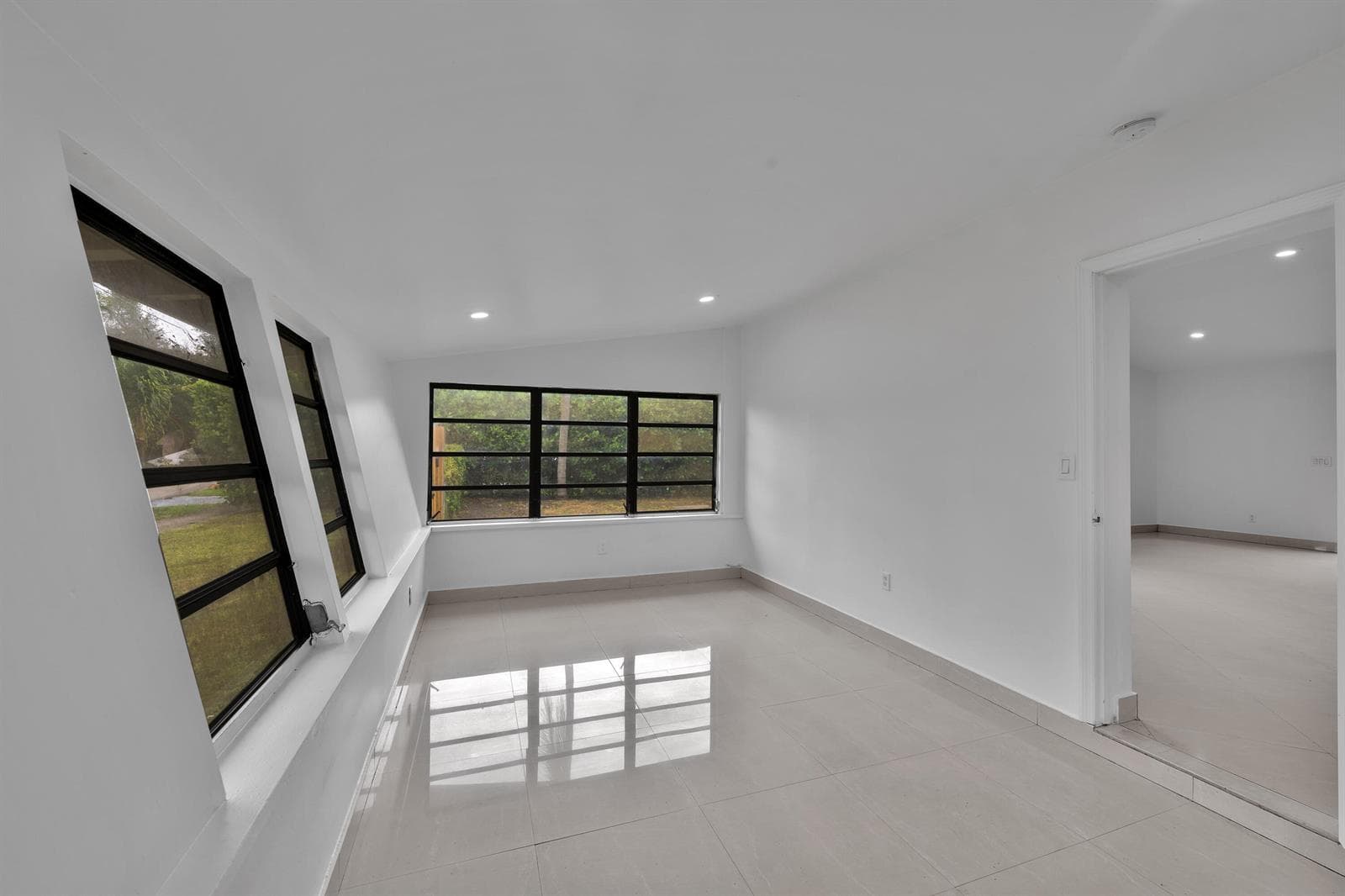17551 NE 5th Avenue, North Miami Beach FL 33162 — 18
