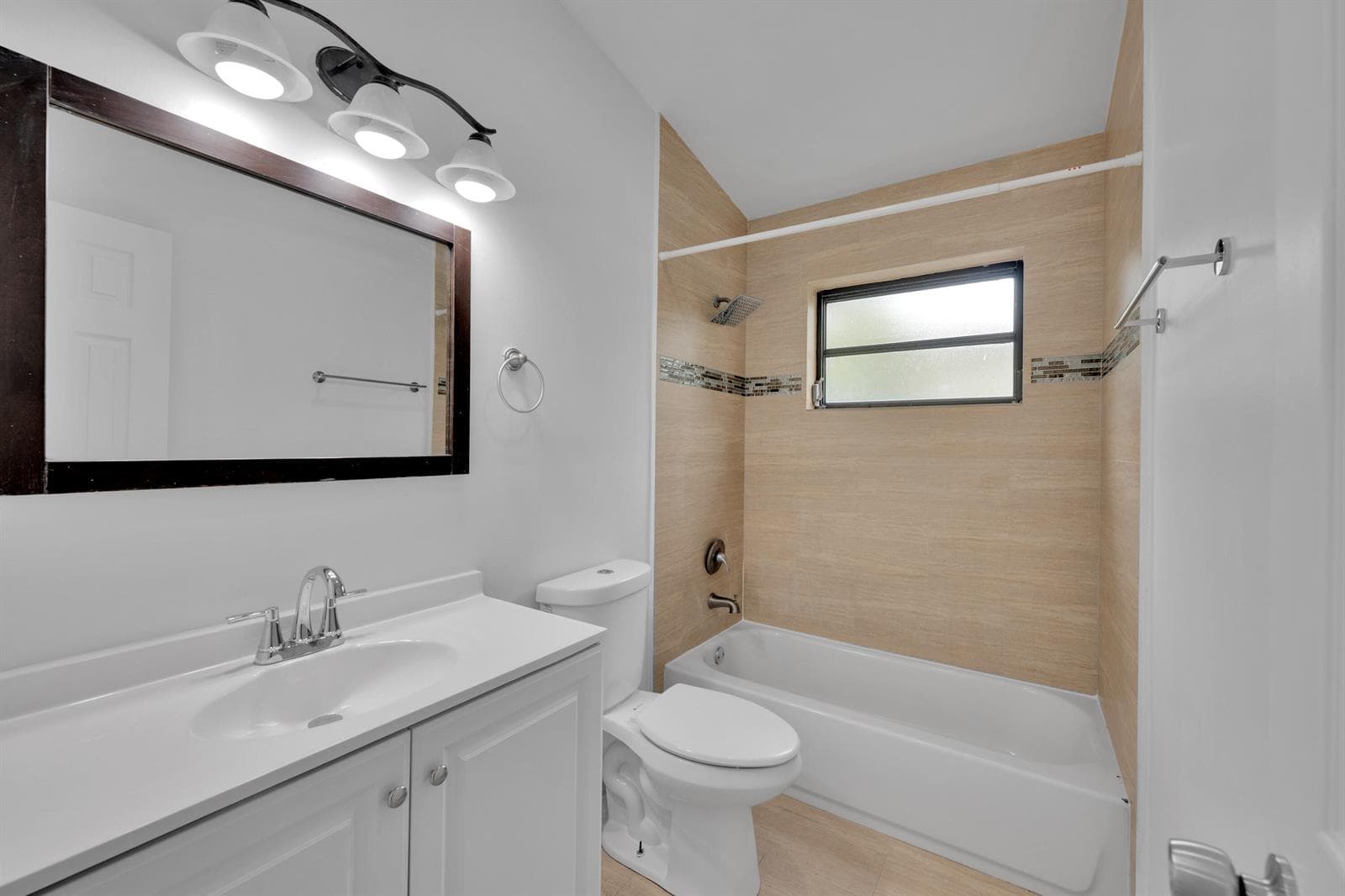17551 NE 5th Avenue, North Miami Beach FL 33162 — 29
