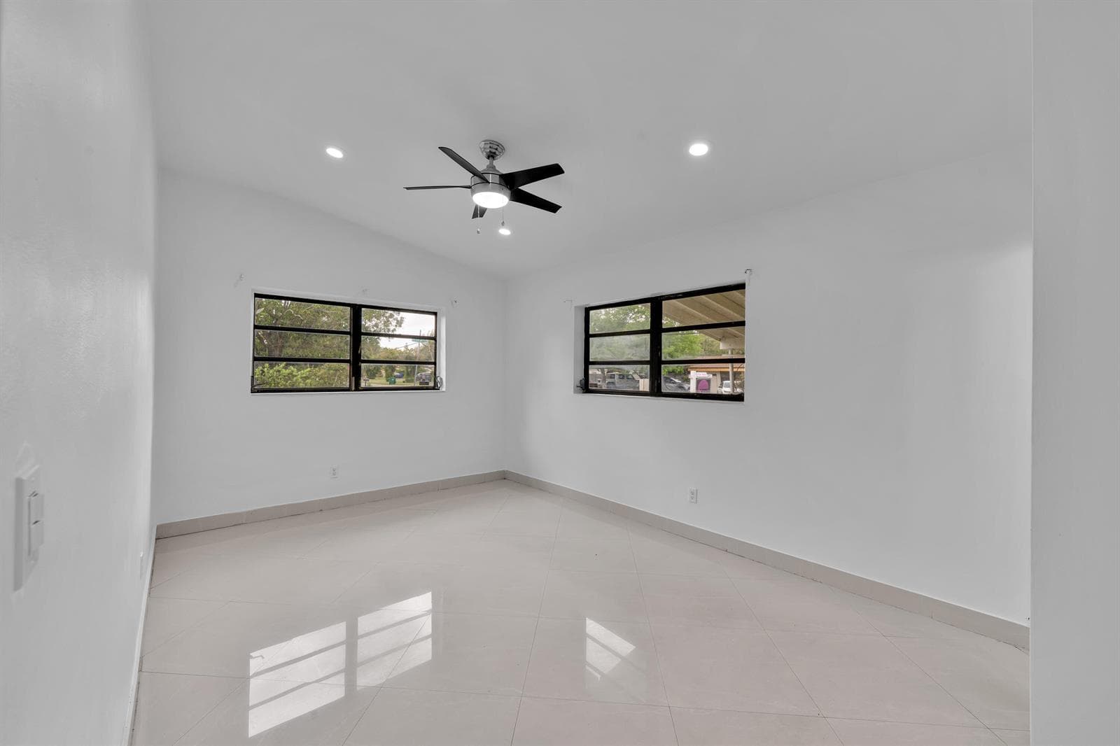 17551 NE 5th Avenue, North Miami Beach FL 33162 — 21