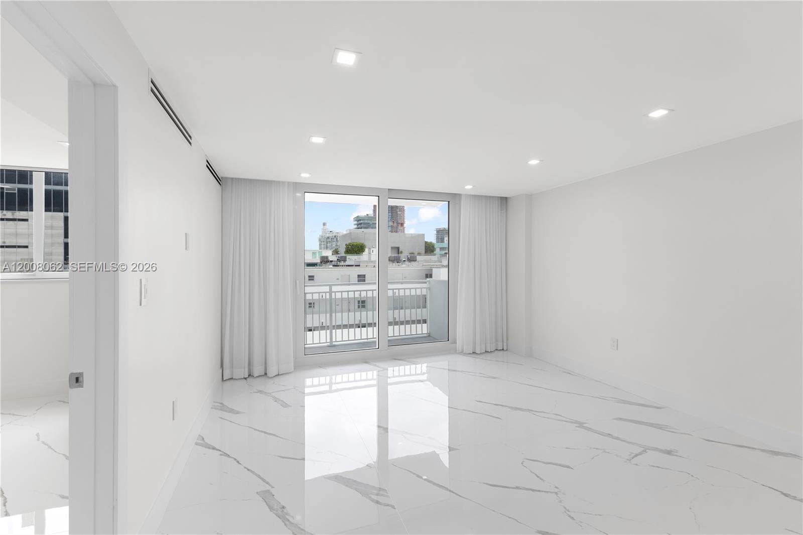 345 Ocean Dr # 708, Miami Beach FL 33139 — 3