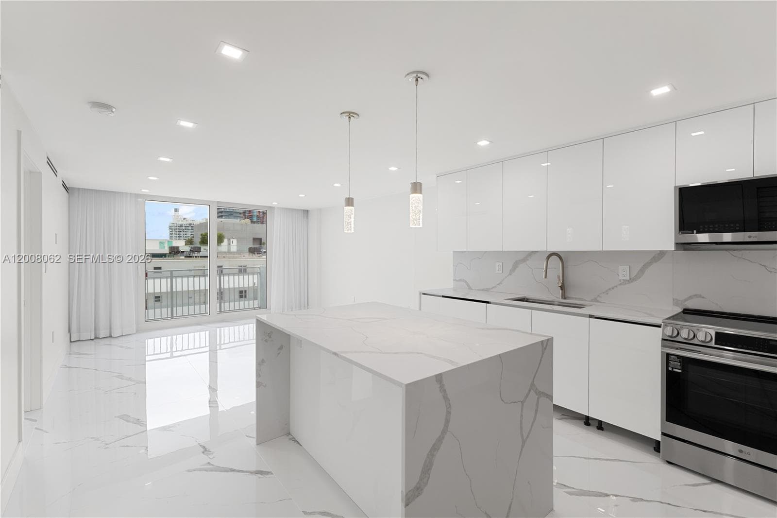 345 Ocean Dr # 708, Miami Beach FL 33139 — 1