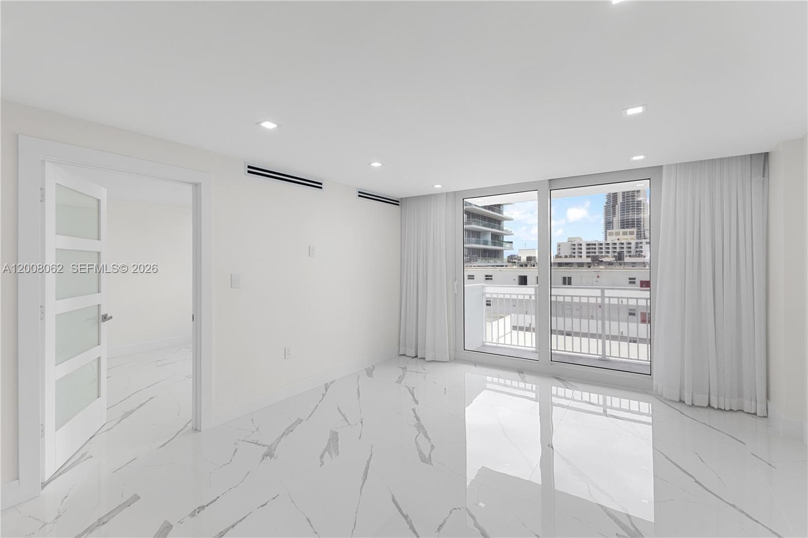 345 Ocean Dr # 708, Miami Beach FL 33139 — 4