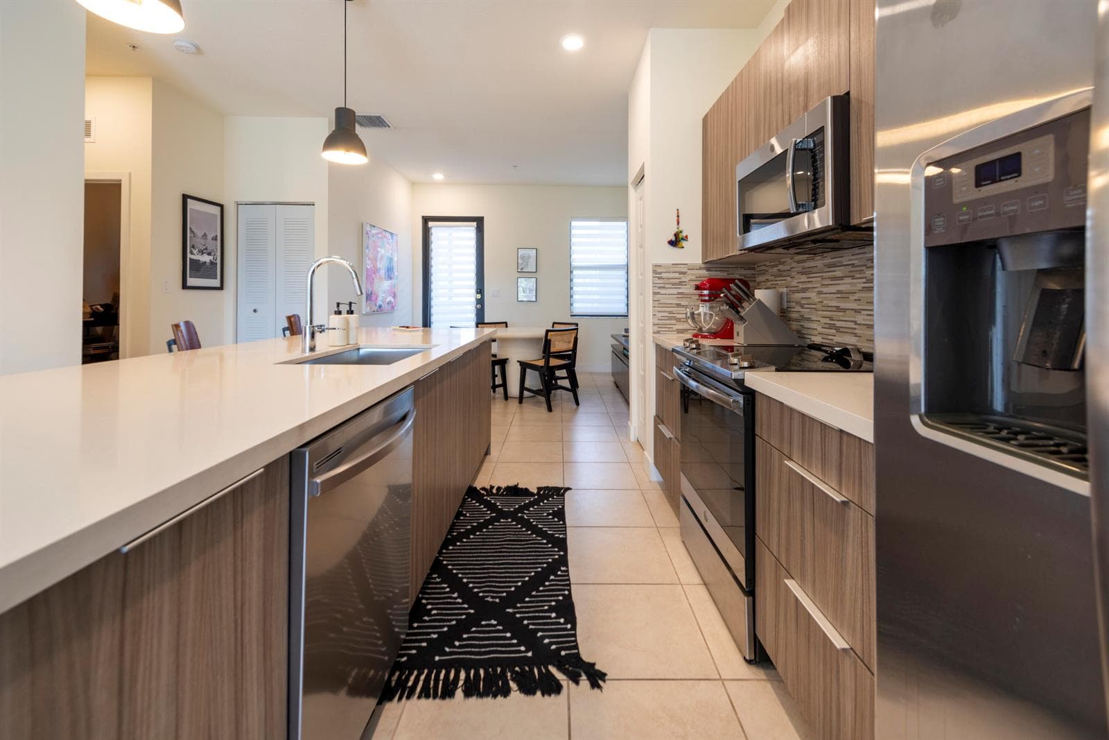 7925 NW 104th Avenue # 24, Doral FL 33178 — 8