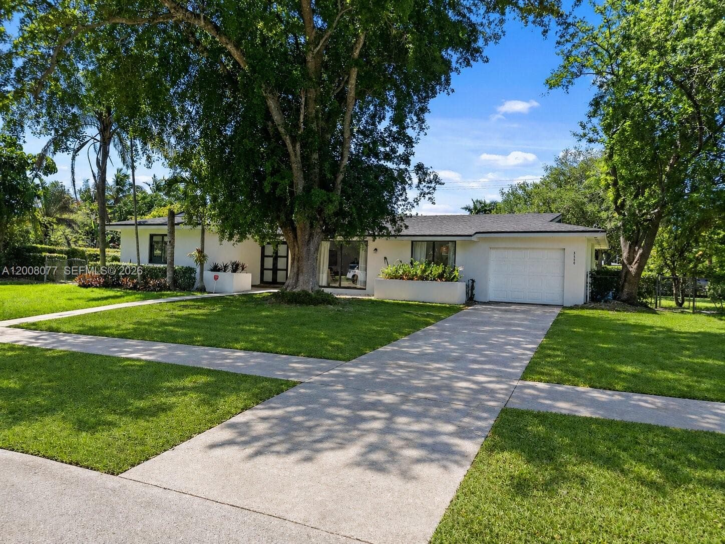 8620 SW 159th St, Palmetto Bay FL 33157 — 1