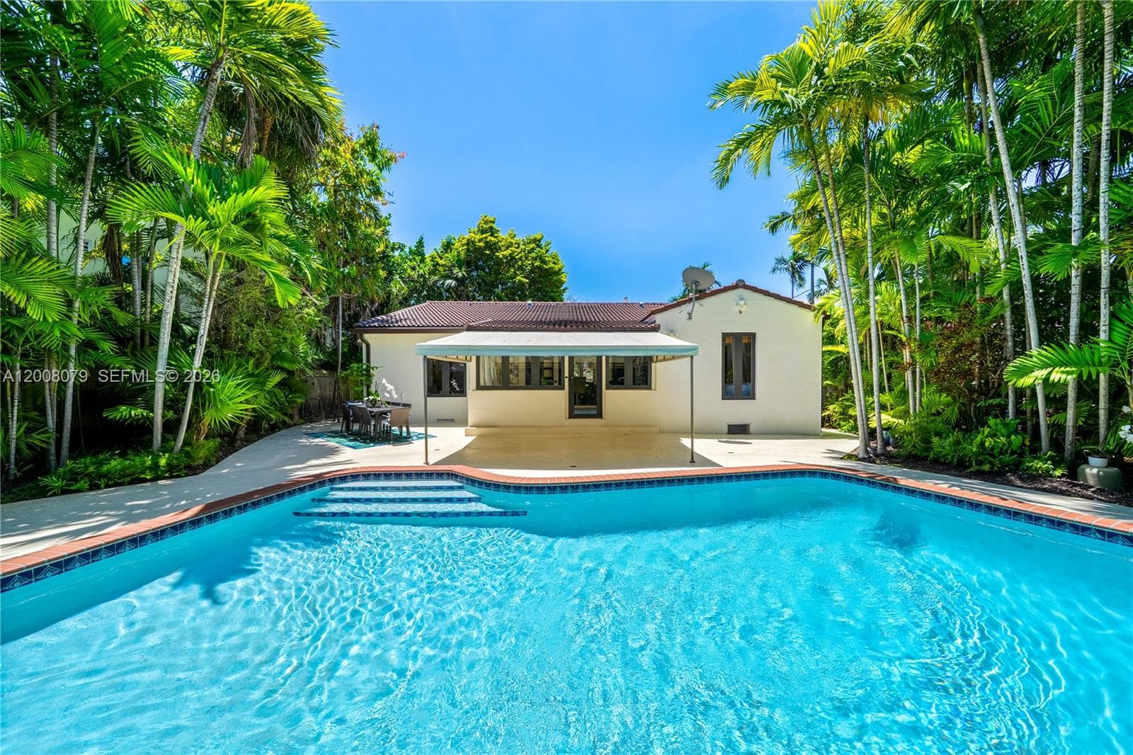 739 Lakeview Dr, Miami Beach FL 33140 — 2