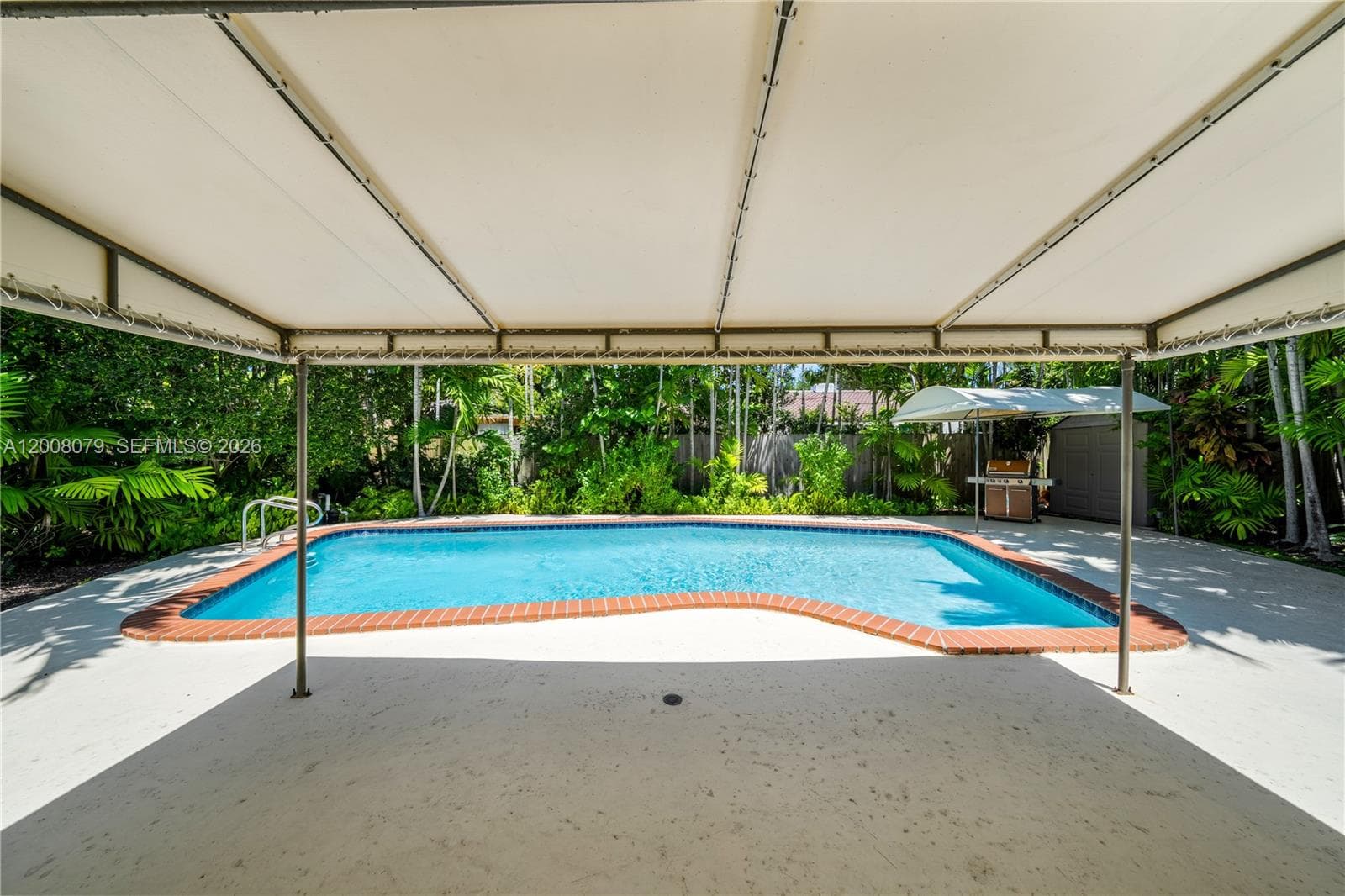 739 Lakeview Dr, Miami Beach FL 33140 — 22