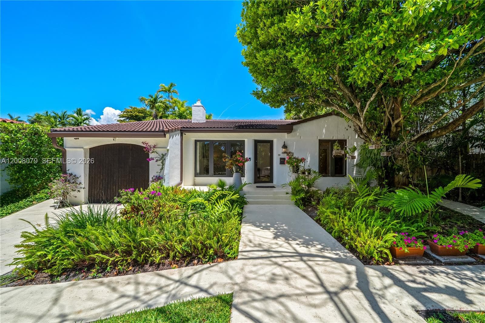 739 Lakeview Dr, Miami Beach FL 33140 — 1