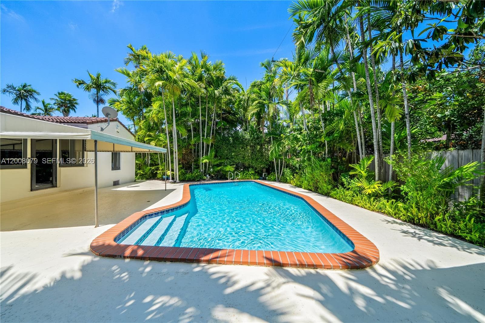 739 Lakeview Dr, Miami Beach FL 33140 — 20