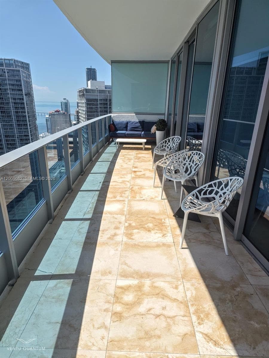 200 Biscayne Boulevard Way # 5001, Miami FL 33131 — 42