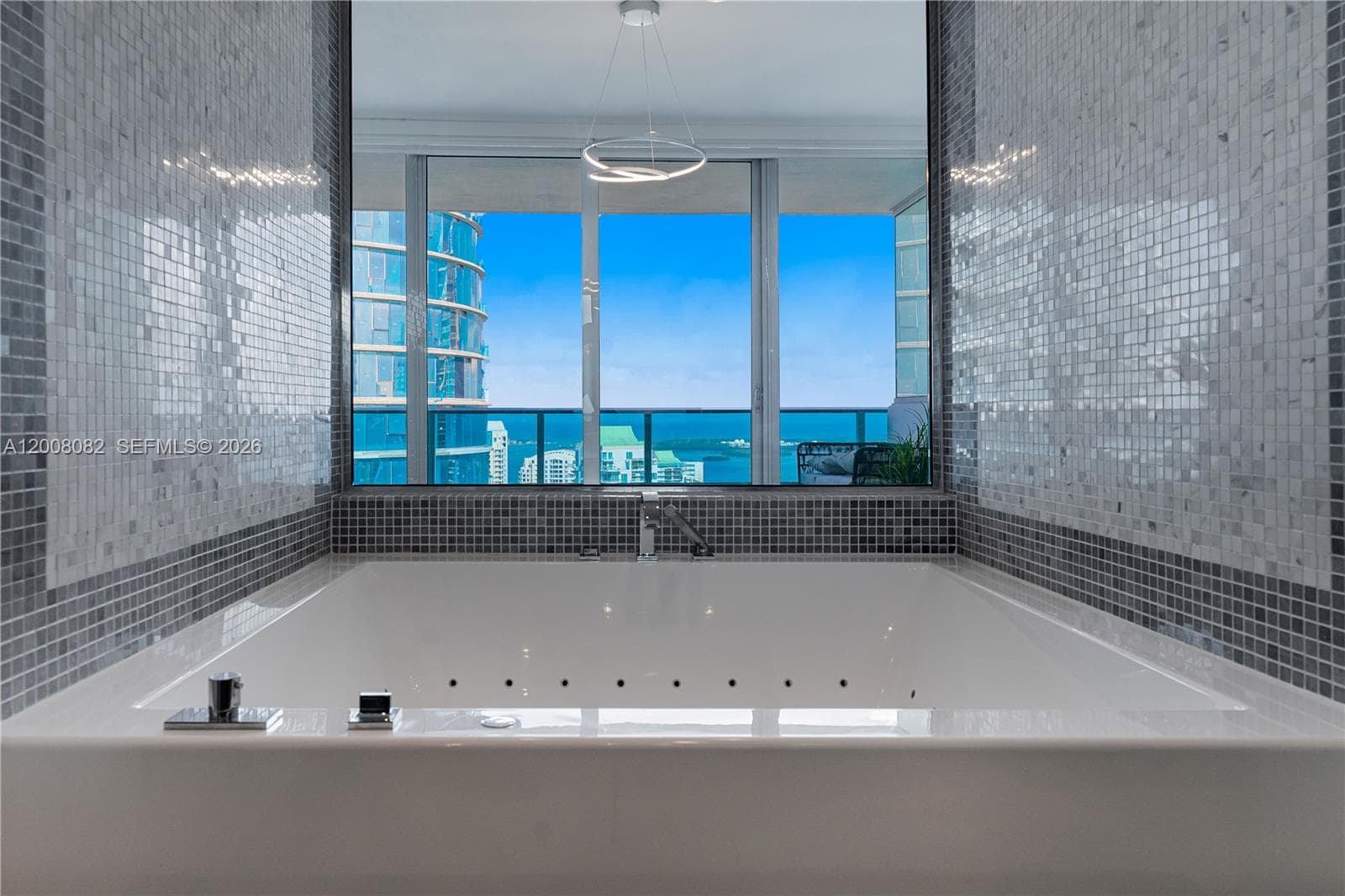 200 Biscayne Boulevard Way # 5001, Miami FL 33131 — 17