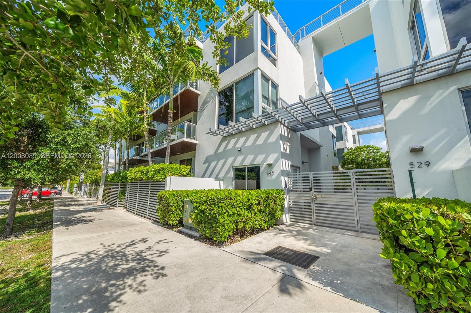 545 SW 11th St # 208, Miami FL 33129 — 5