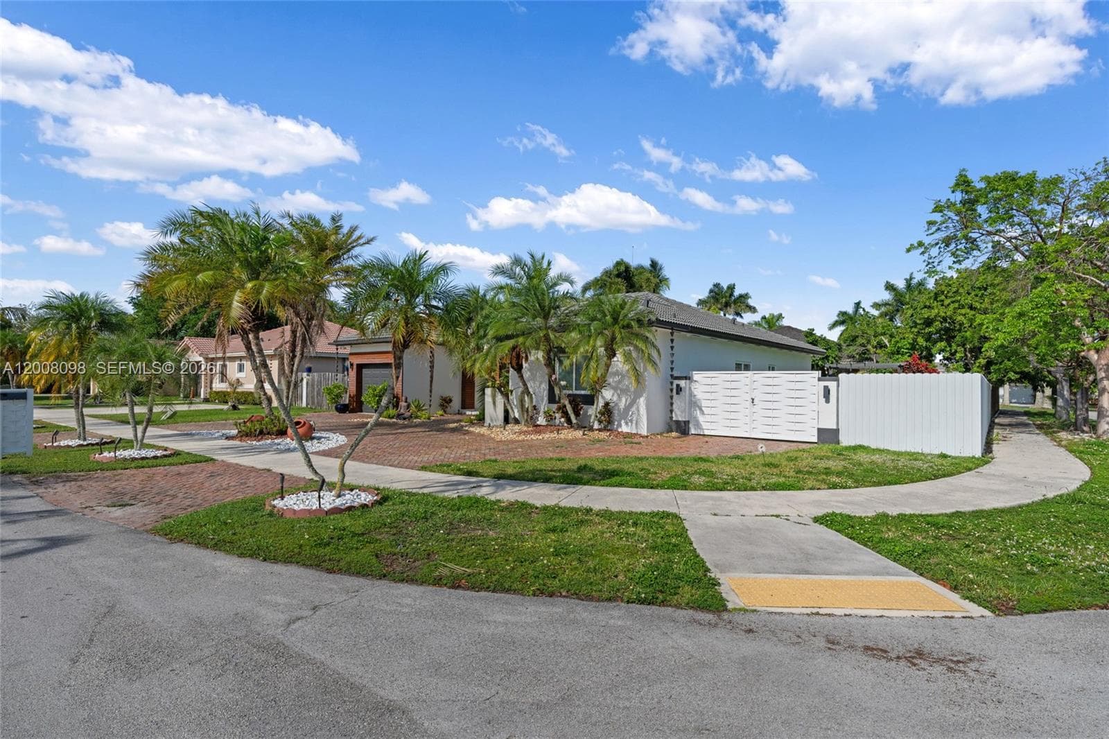711 SE 14th Ave, Homestead FL 33033 — 2