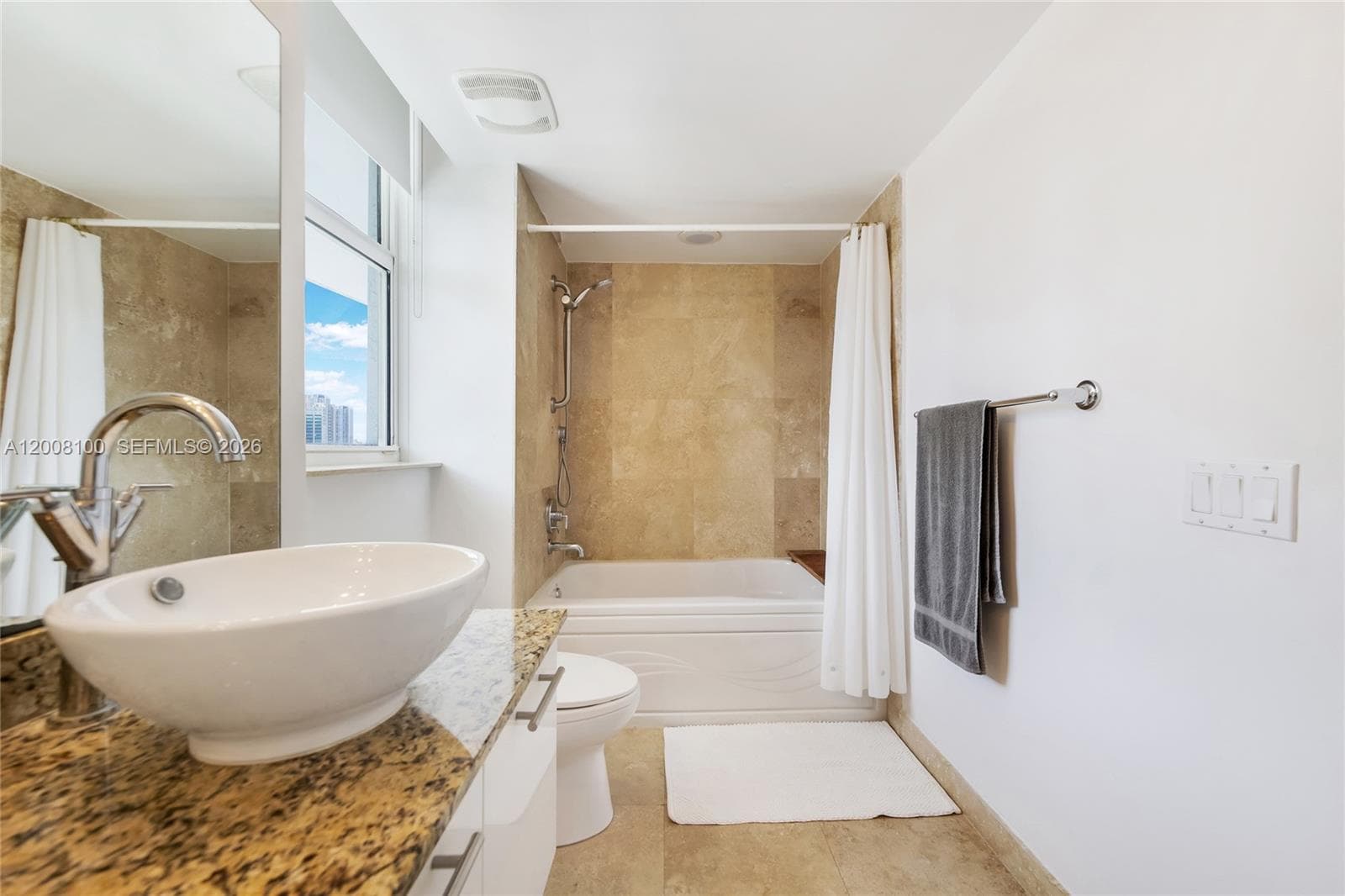 41 SE 5th St # 504, Miami FL 33131 — 4