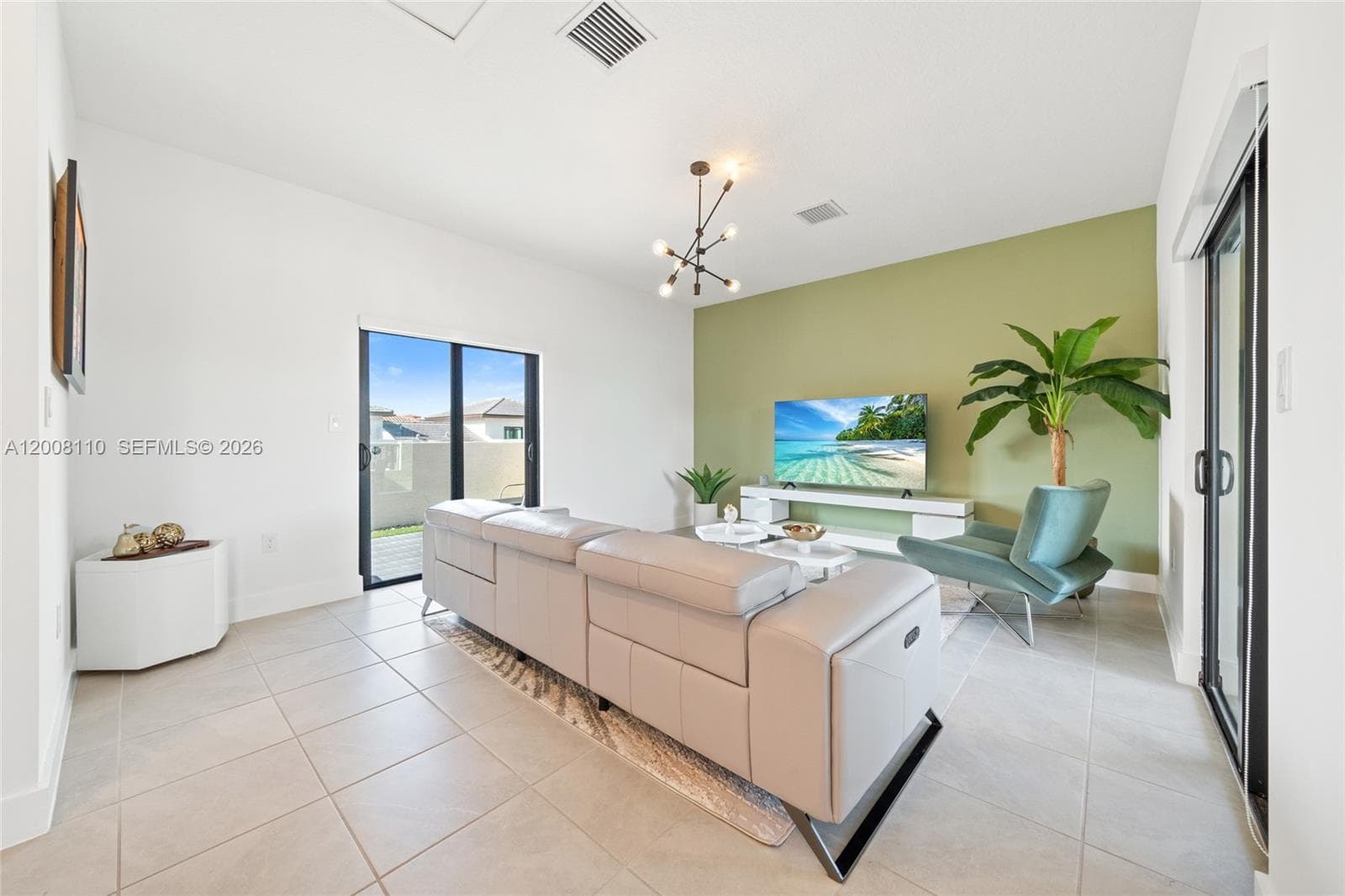 4648 NW 83rd Ave, Doral FL 33166 — 32