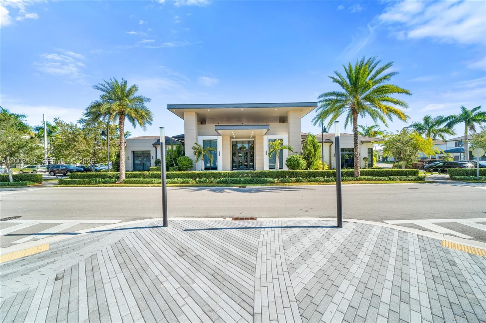 4648 NW 83rd Ave, Doral FL 33166 — 44
