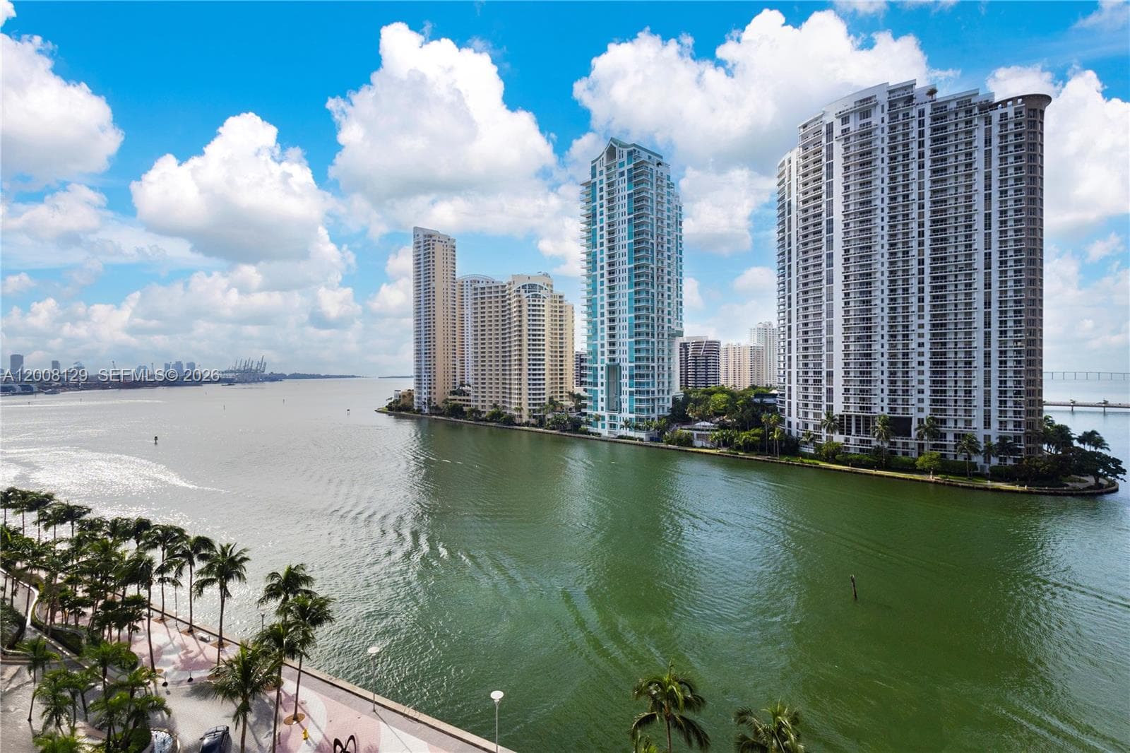 300 S Biscayne Blvd # 1014, Miami FL 33131 — 5
