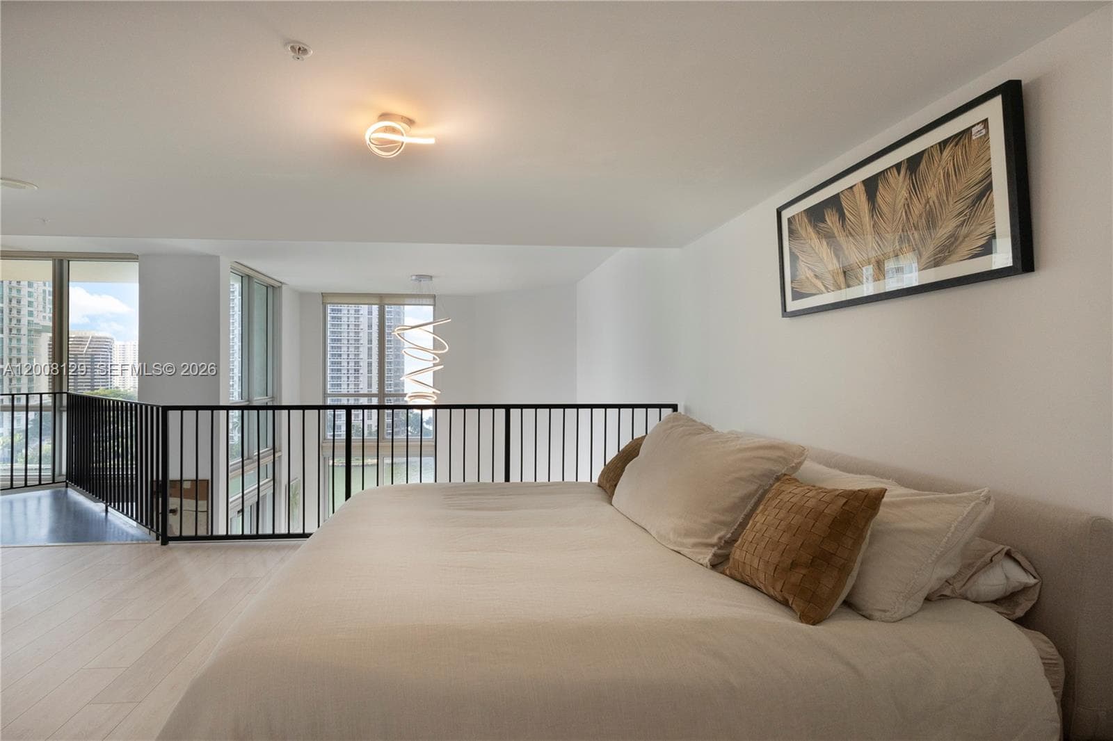 300 S Biscayne Blvd # 1014, Miami FL 33131 — 14