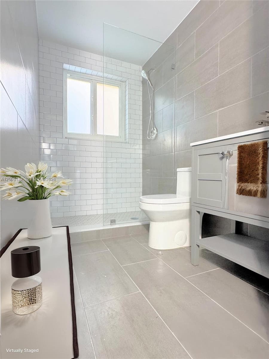 7325 Byron Ave # 3, Miami Beach FL 33141 — 4