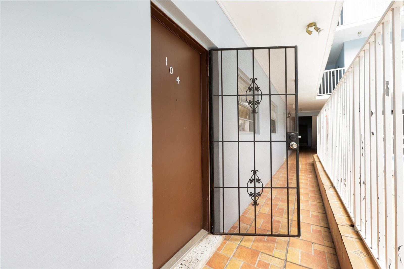 1735 NE 164th Street # E104, North Miami Beach FL 33162 — 2