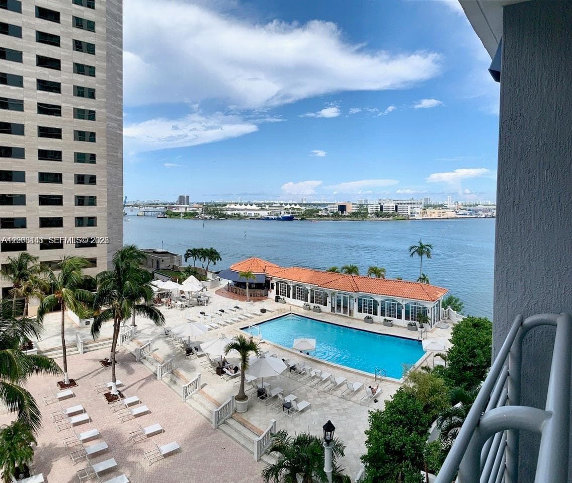 335 S Biscayne Blvd # 1106, Miami FL 33131 — 2