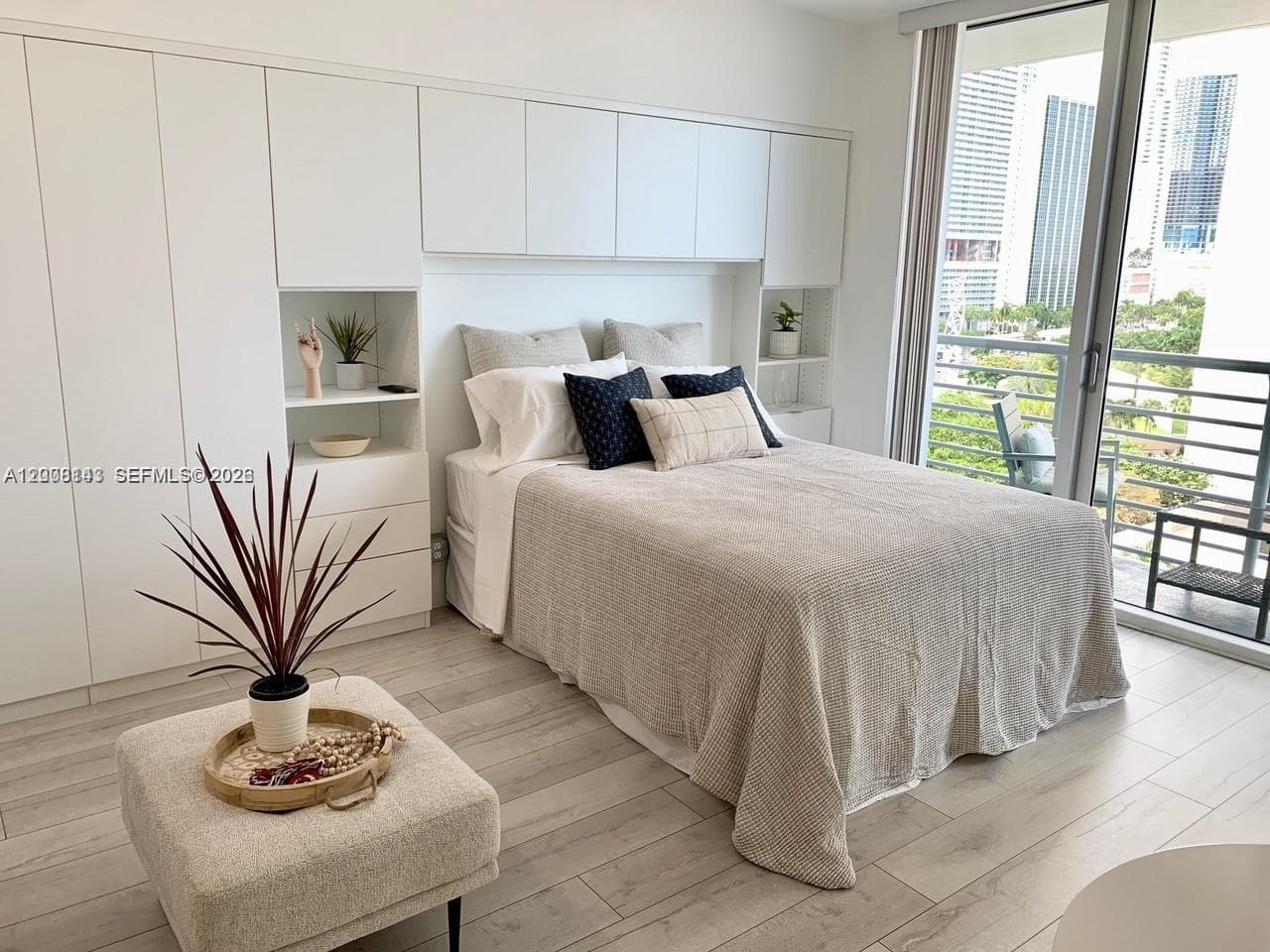 335 S Biscayne Blvd # 1106, Miami FL 33131 — 10