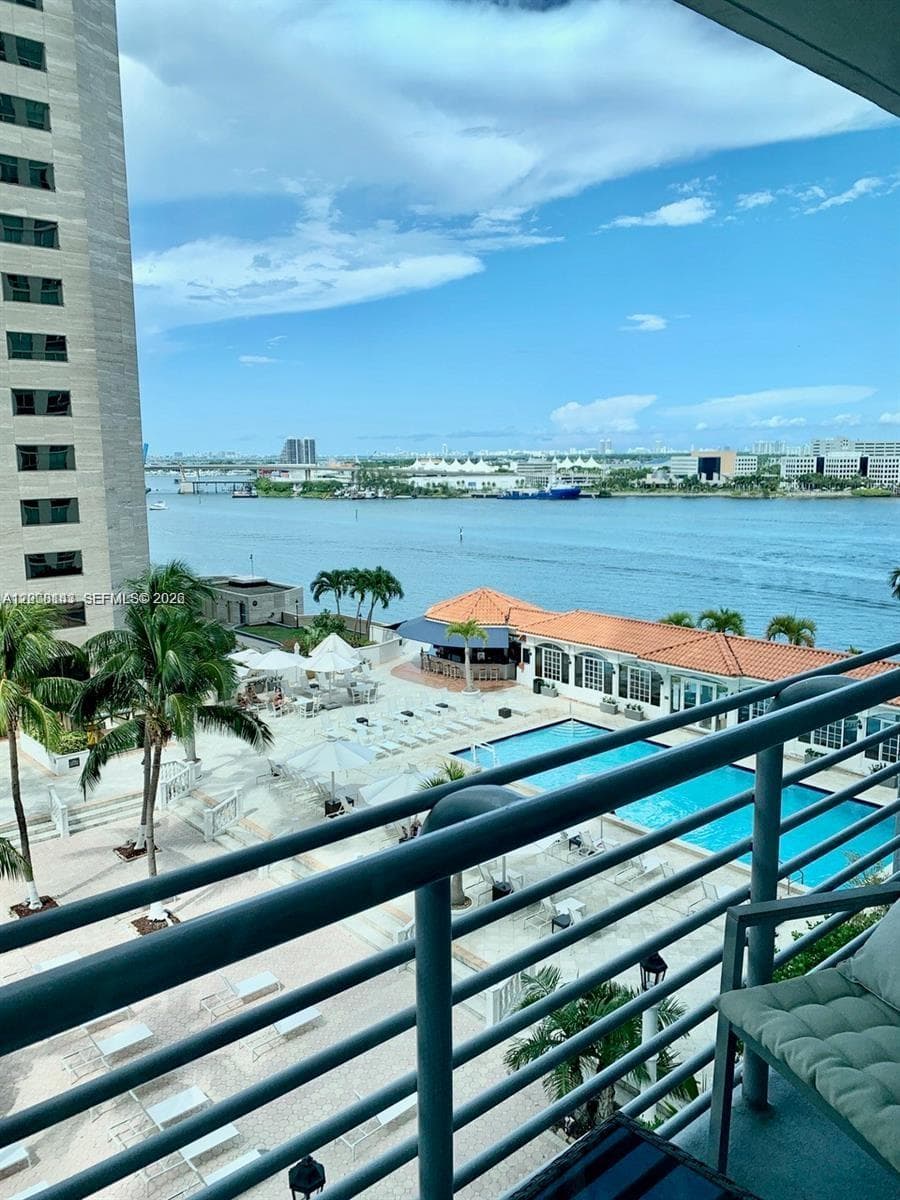 335 S Biscayne Blvd # 1106, Miami FL 33131 — 4