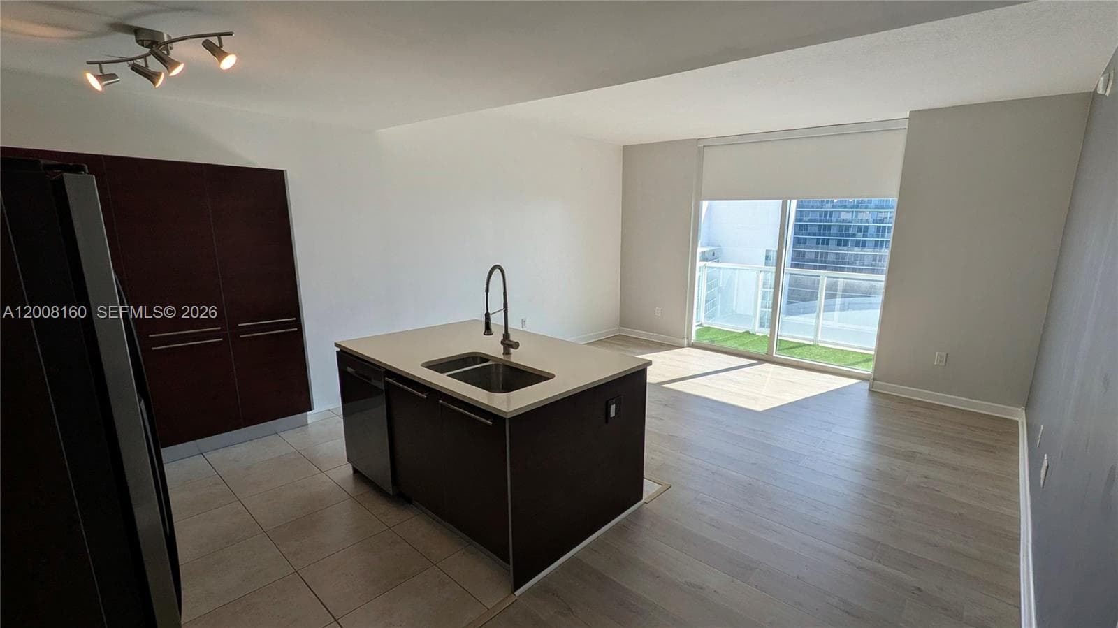 1900 N Bayshore Dr # 4007, Miami FL 33132 — 3