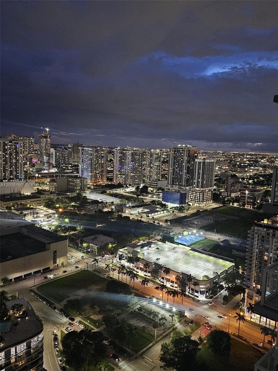 1900 N Bayshore Dr # 4007, Miami FL 33132 — 14