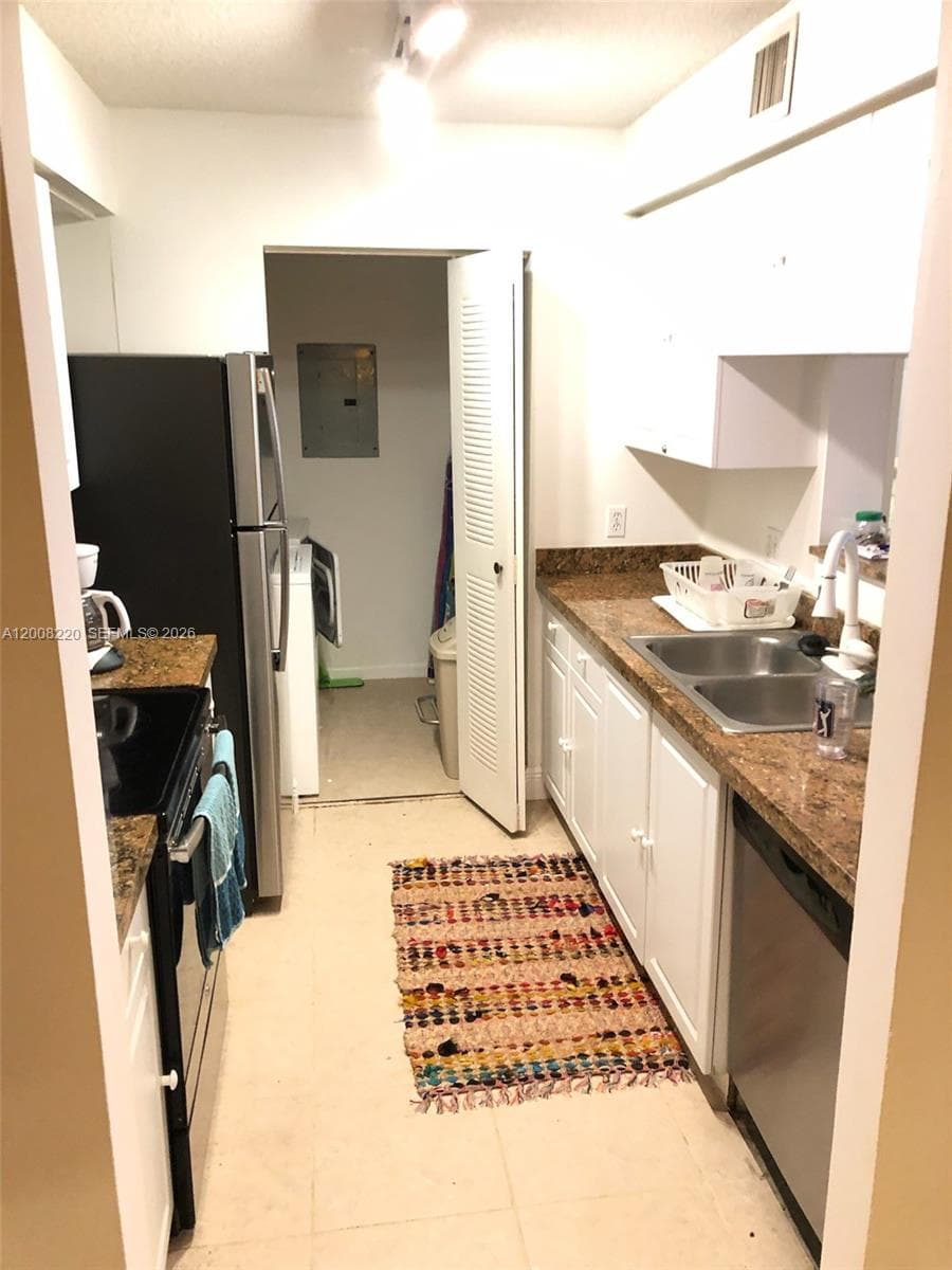 19555 E Country Club Dr # 8403, Aventura FL 33180 — 17